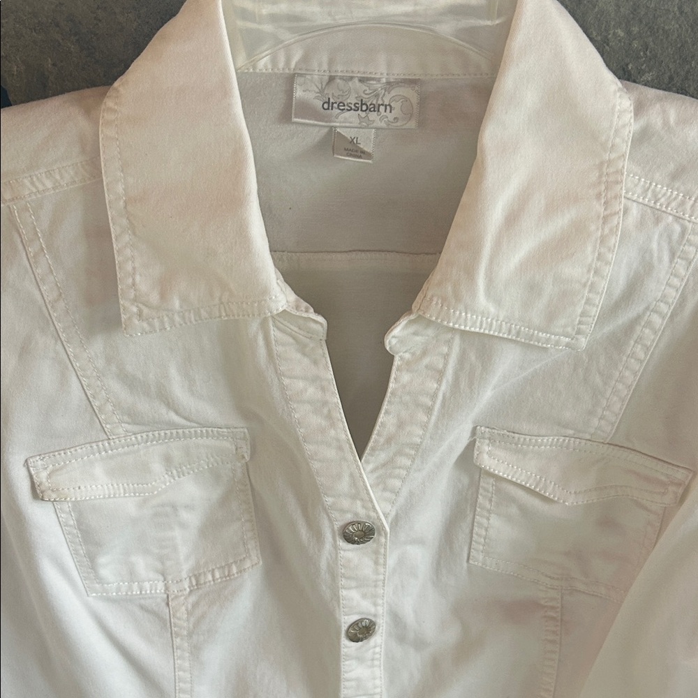 Dressbarn White Jean Jacket Size X-Large; Cropped Length; 3/4 Sleeve; 4 Pockets - Picture 3 of 16